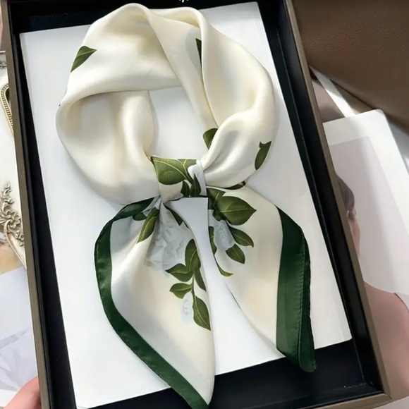 Fashion Jewelry Accessories - NEWT FLORAL SCARVE SATIN NECK.
